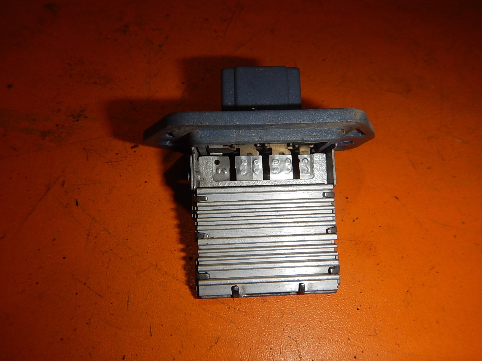 резистор печки авео т250 артикул. резистор вентилятора авео т250. "резистор отопителя aveo t300 ". резистор вентилятора охлаждения aveo t250. резистор авео т300.