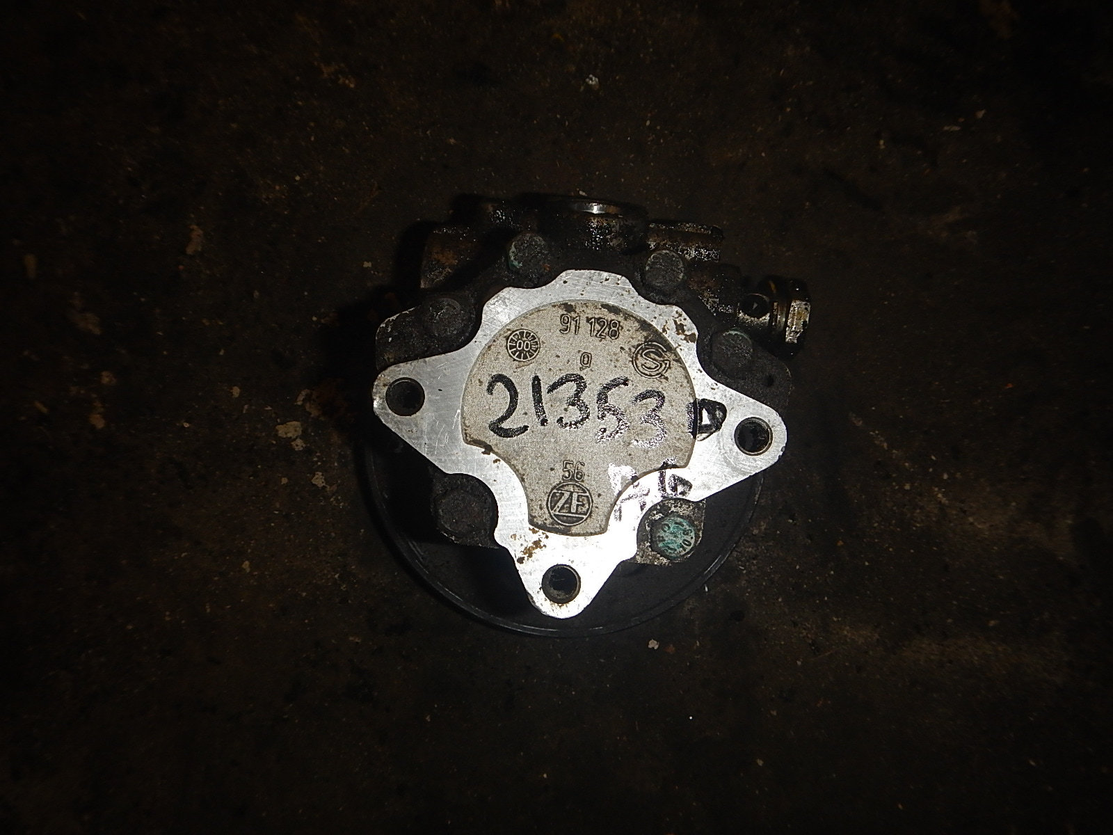 Audi a6 c5 2.4 97г насос ГУР.