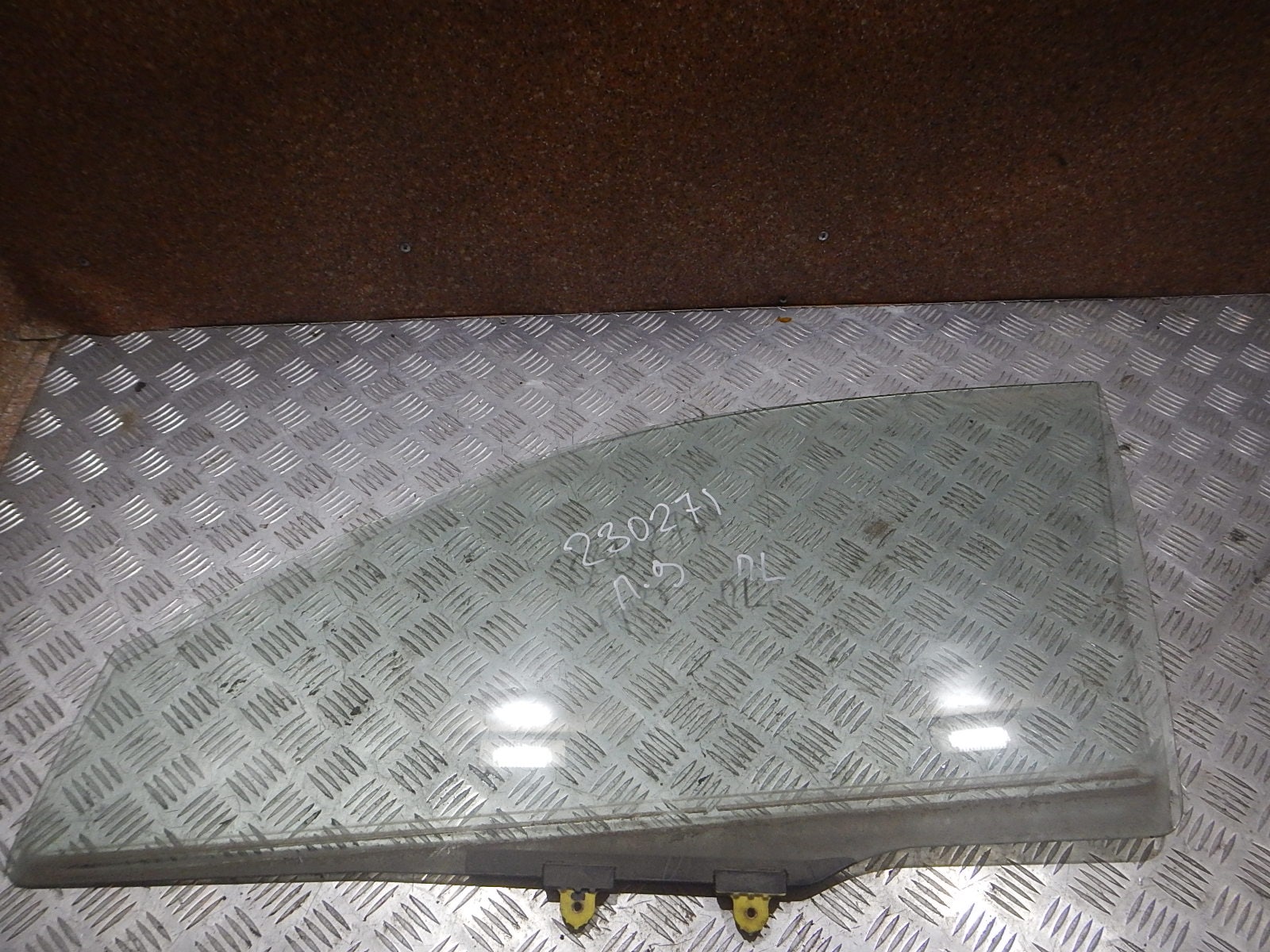 Купить Стекло Боковое Переднее Цена