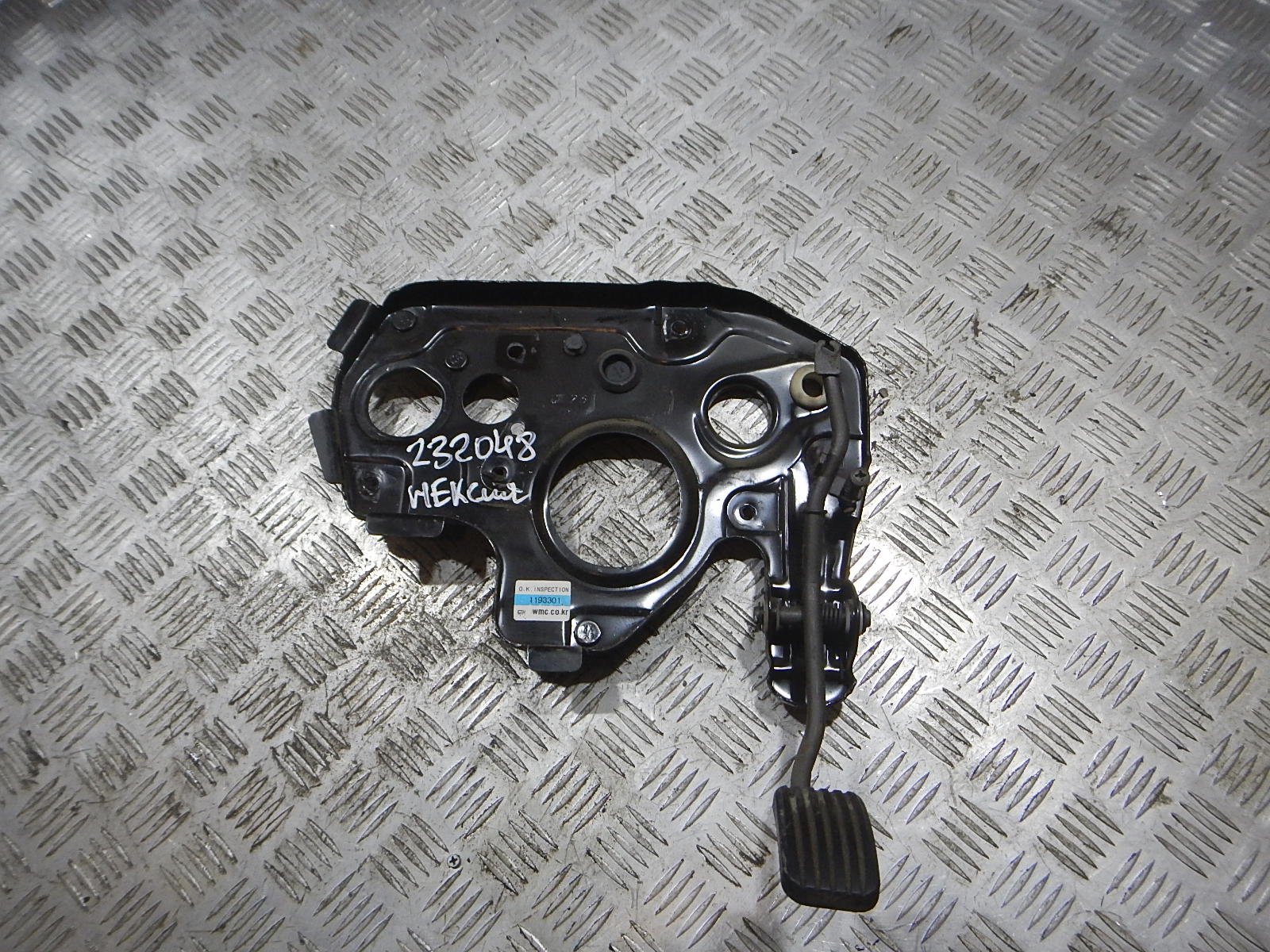 део нексия педаль газа. пружина педали газа на матизе. педаль газа дэу нексия артикул. педаль газа дэу нексия. педали nexia 1998.