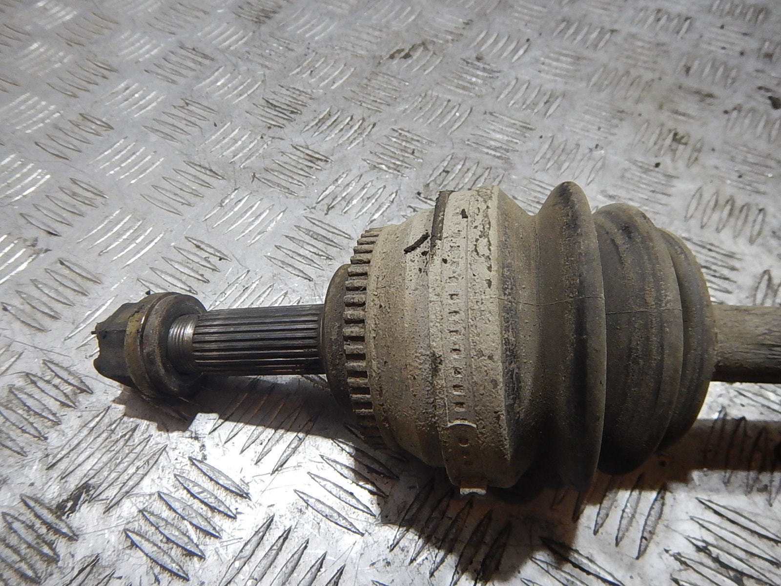 Полуось привода шрус чери тигго фл. Шрус наружный чери тигго т11. T11xlb3ah2203030f. Шрус наружный чери тигго т11 2. 4 передний привод.