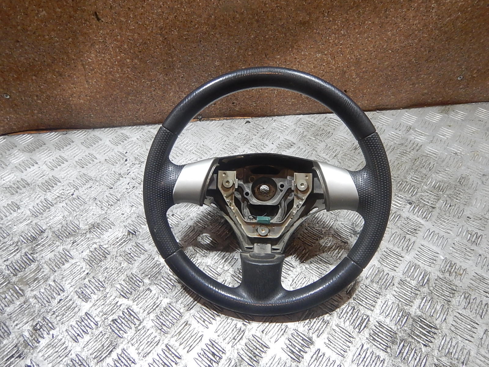 Как правильно снять руль на лифан 520. Руль лифан солано 620. Руль лифан бриз. Руль лифан бриз. Подушка лифан бриз.