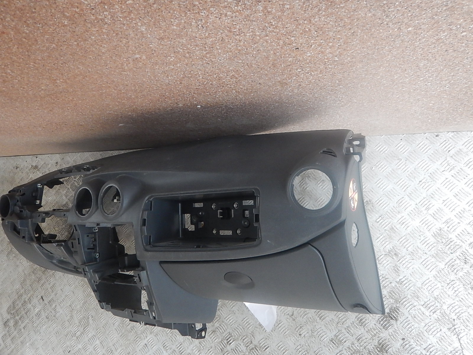 Картинки ПРИБОРНАЯ ПАНЕЛЬ АЛЬМЕРА G15