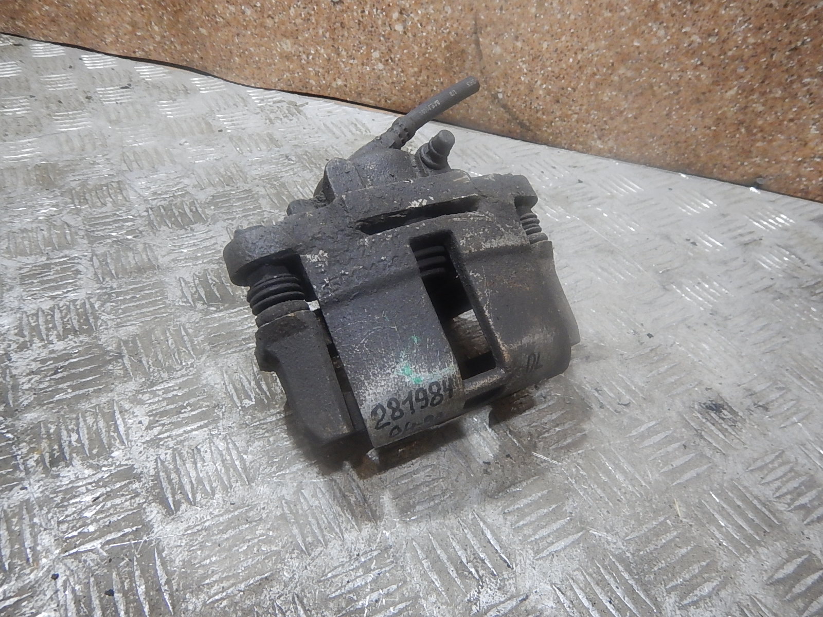 суппорт передний датсун он до. суппорт передний левый датсун он до. суппорт переднего тормоза гранта. здт фокус 1. суппорт датсун.