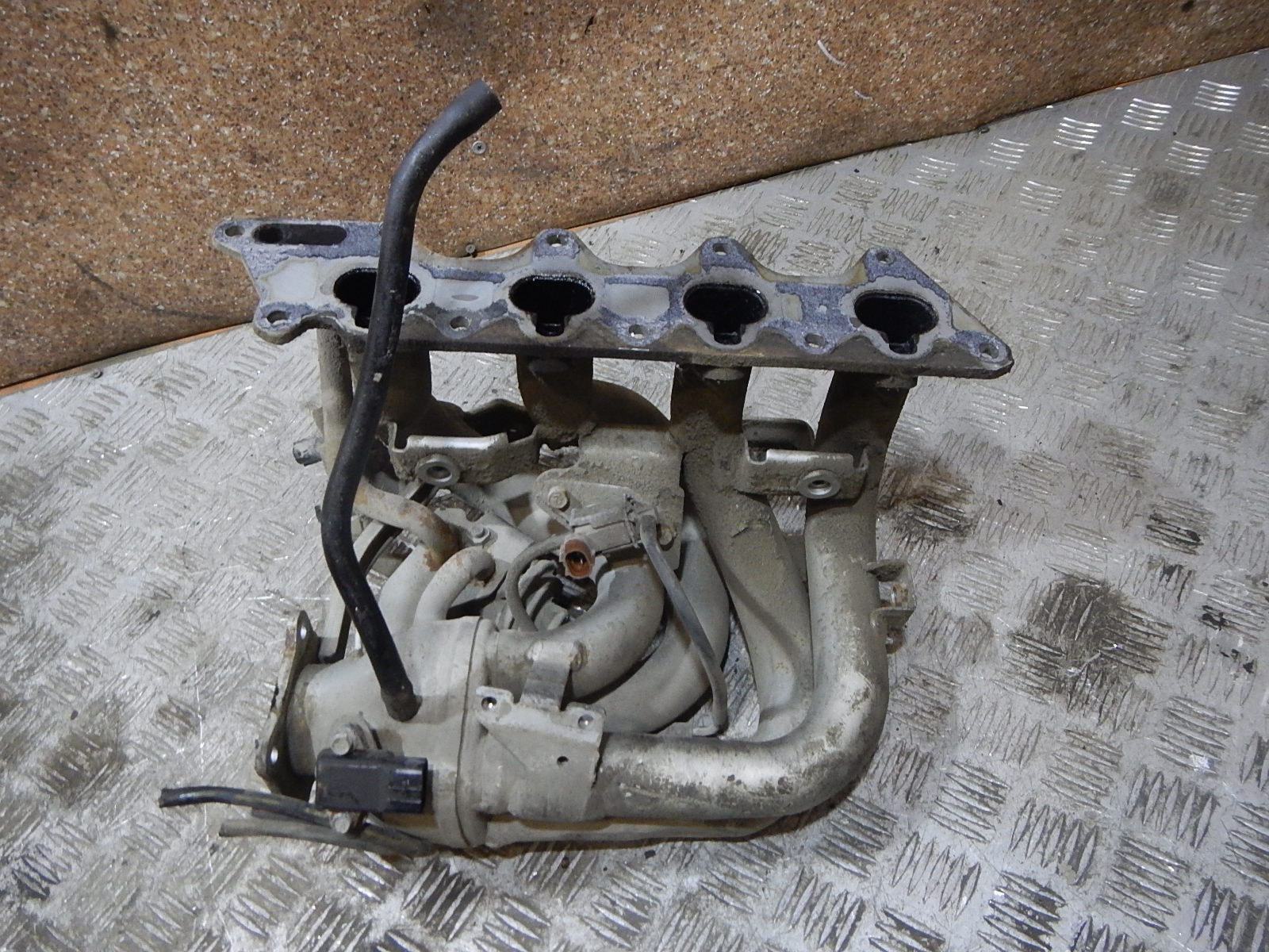 Коллектор на митсубиси лансер. Коллектор на митсубиси лансер. Коллектор на митсубиси лансер. Коллектор lancer 9. 1555a553.