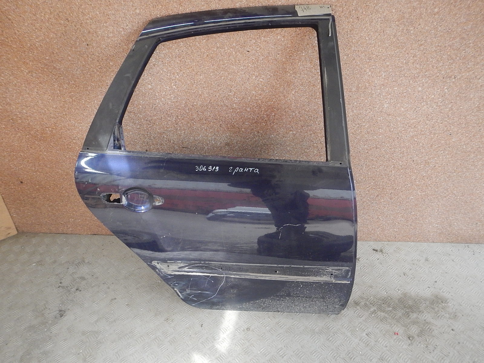 Задняя дверь гранта кросс