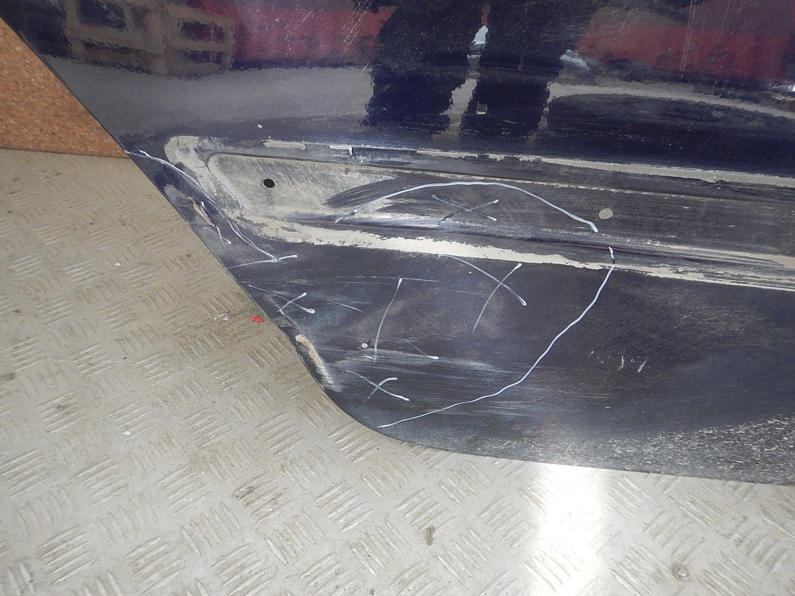 Задняя дверь гранта кросс