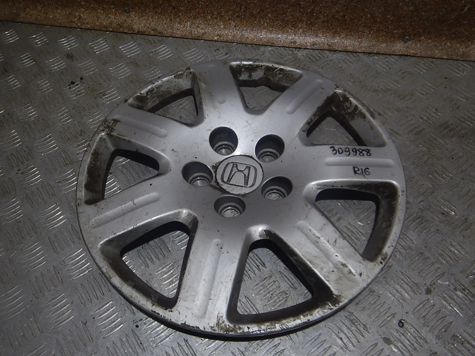 Колпак колесный декоративный, Колпаки-HONDA (ХОНДА) R16 - Артикул ...