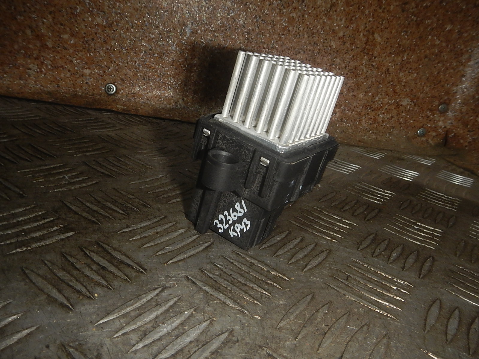 Резистор отопителя, Chevrolet (Шевроле)-LACETTI (04-) - Артикул детали: 312094. 