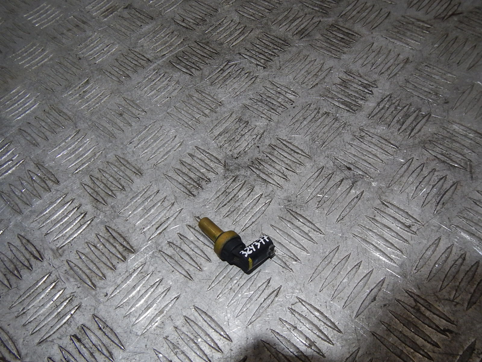 Купить Датчик Температуры Шевроле Круз 1.8