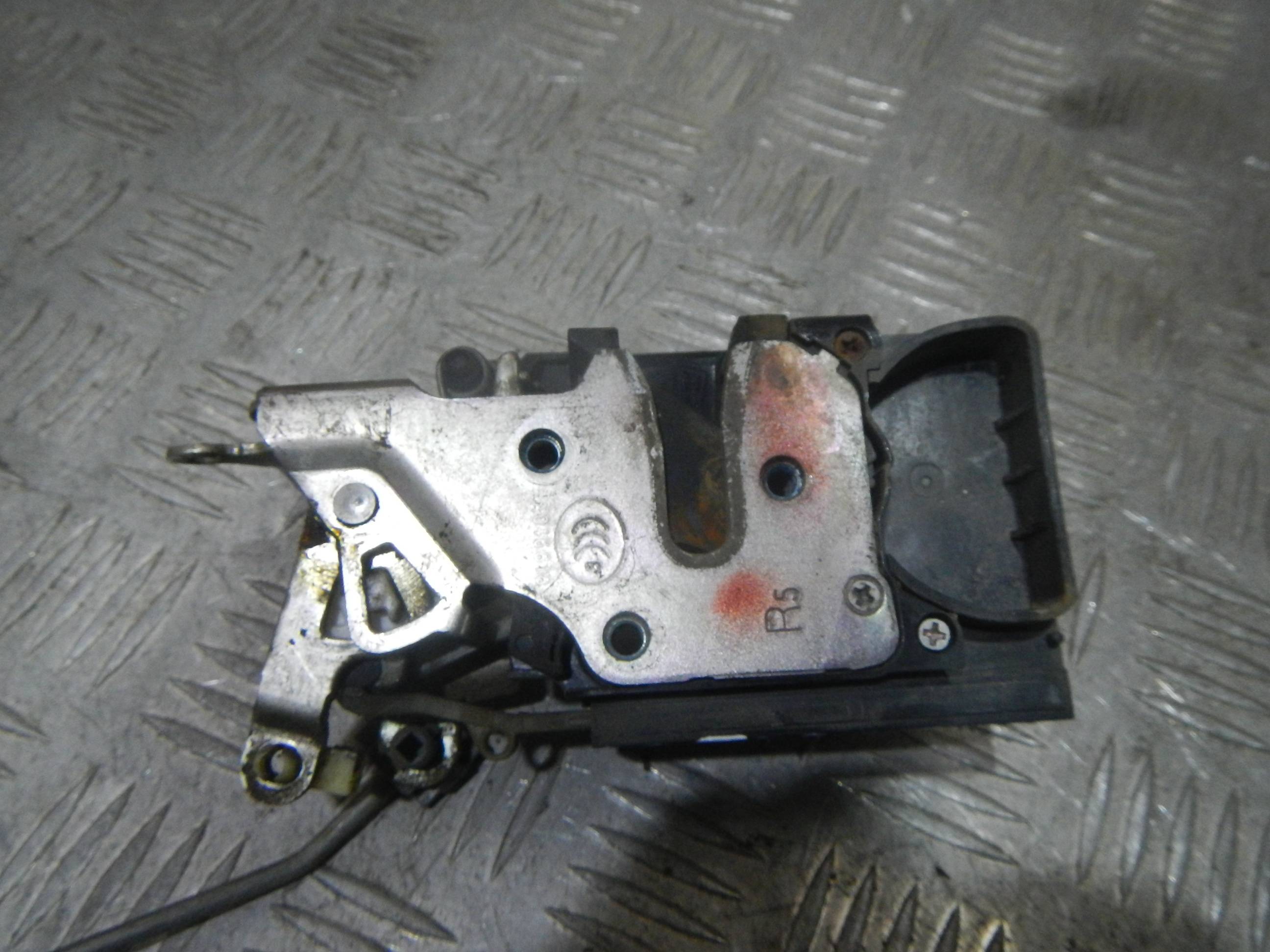 задний замок aveo t250. замок двери передней левой chevrolet aveo t250 1. замок водительской двери шевроле авео т250. замок двери левой передней авео т200 артикул 96272638. замок двери левой передней авео т200 артикул 96272638.