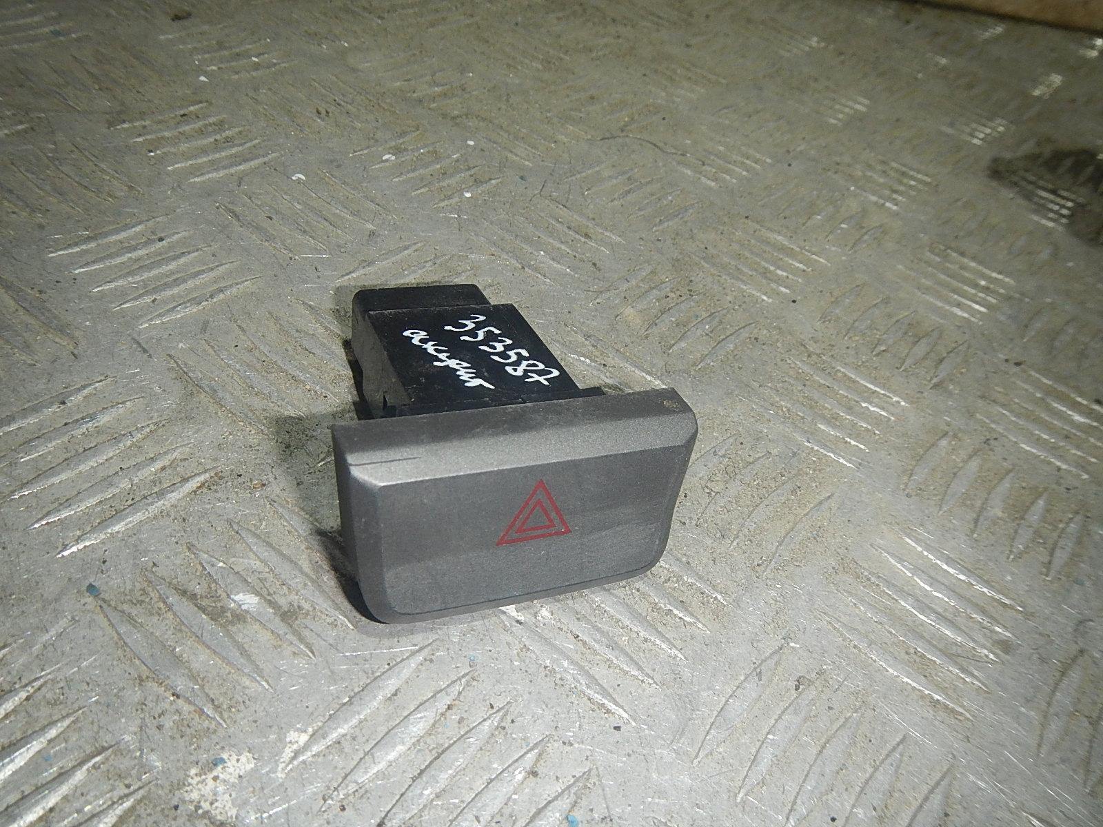 Кнопка аварийной сигнализации Hyundai Accent 2000 9379025000 2 купить в Воскресе