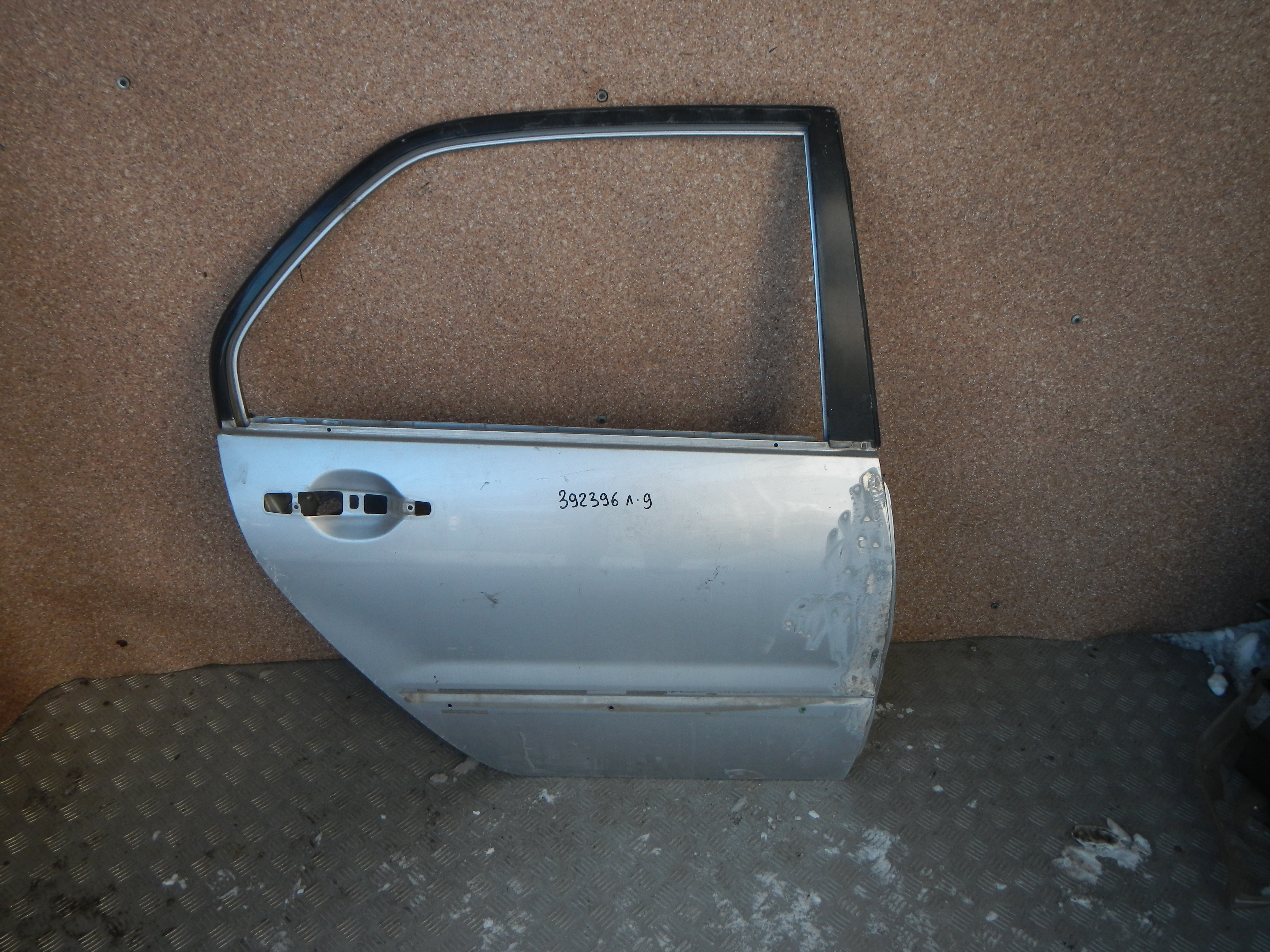 Задняя дверь лансер 9. Mitsubishi 5730b558. Задняя правая дверь лансер 9. Дверь задняя лансер 9 универсал. Задняя правая дверь лансер 9.