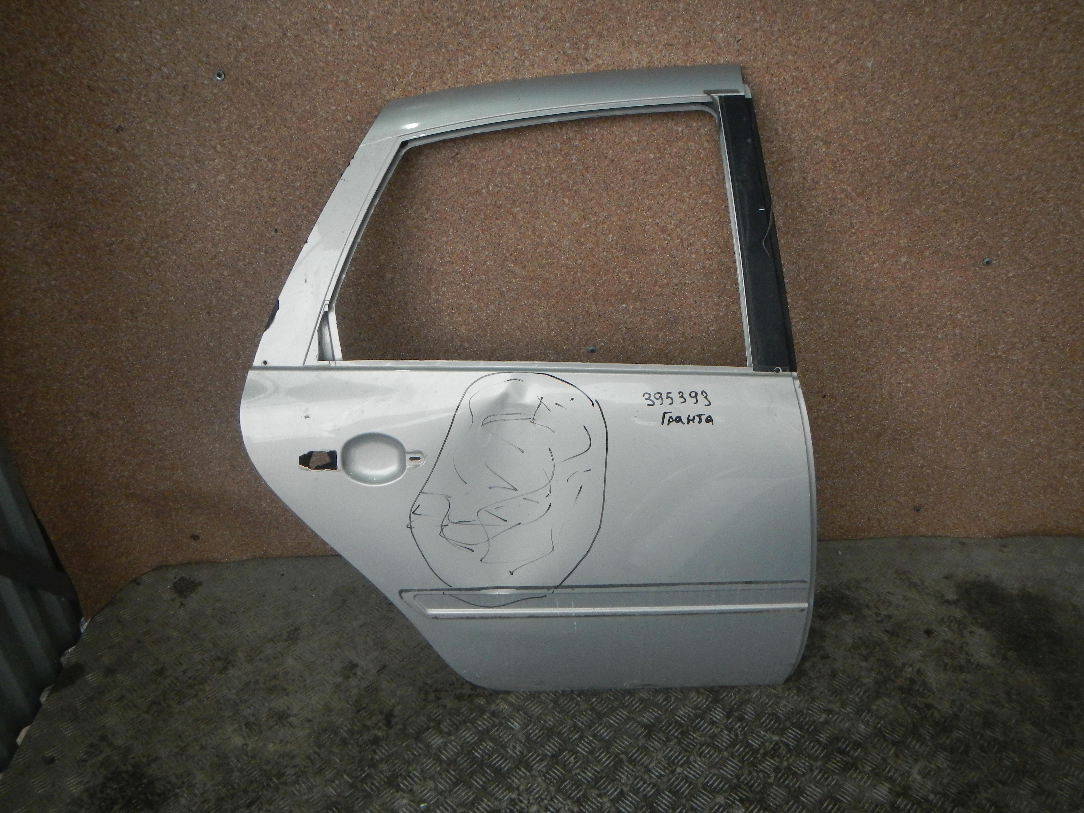 Задняя дверь гранта кросс