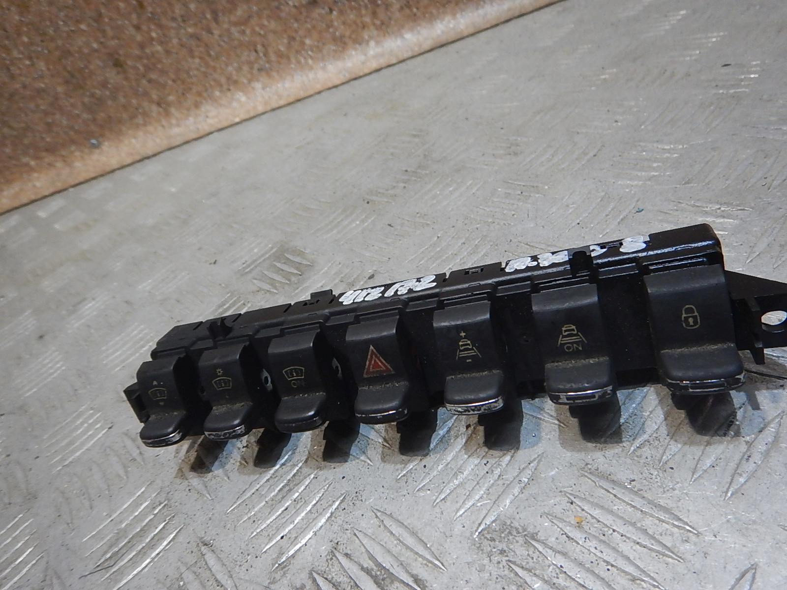 Блок кнопок пежо. Блок кнопок на пежо боксер 1 1994-2001. Блок кнопок esp peugeot 3008. Блок кнопок пежо тревеллер. Блок кнопок peugeot 3008.