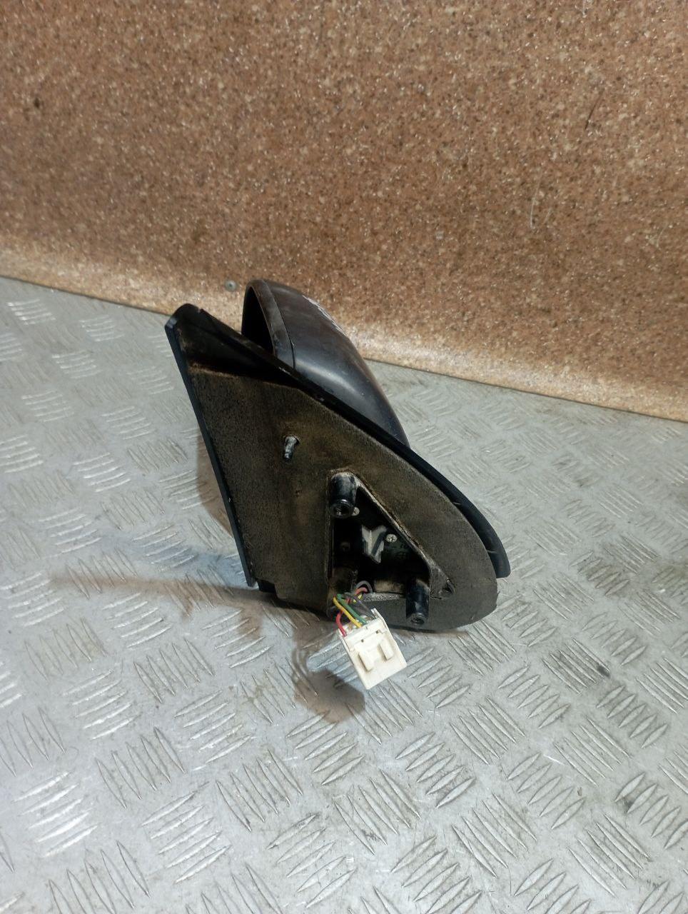 Зеркало левое электрическое