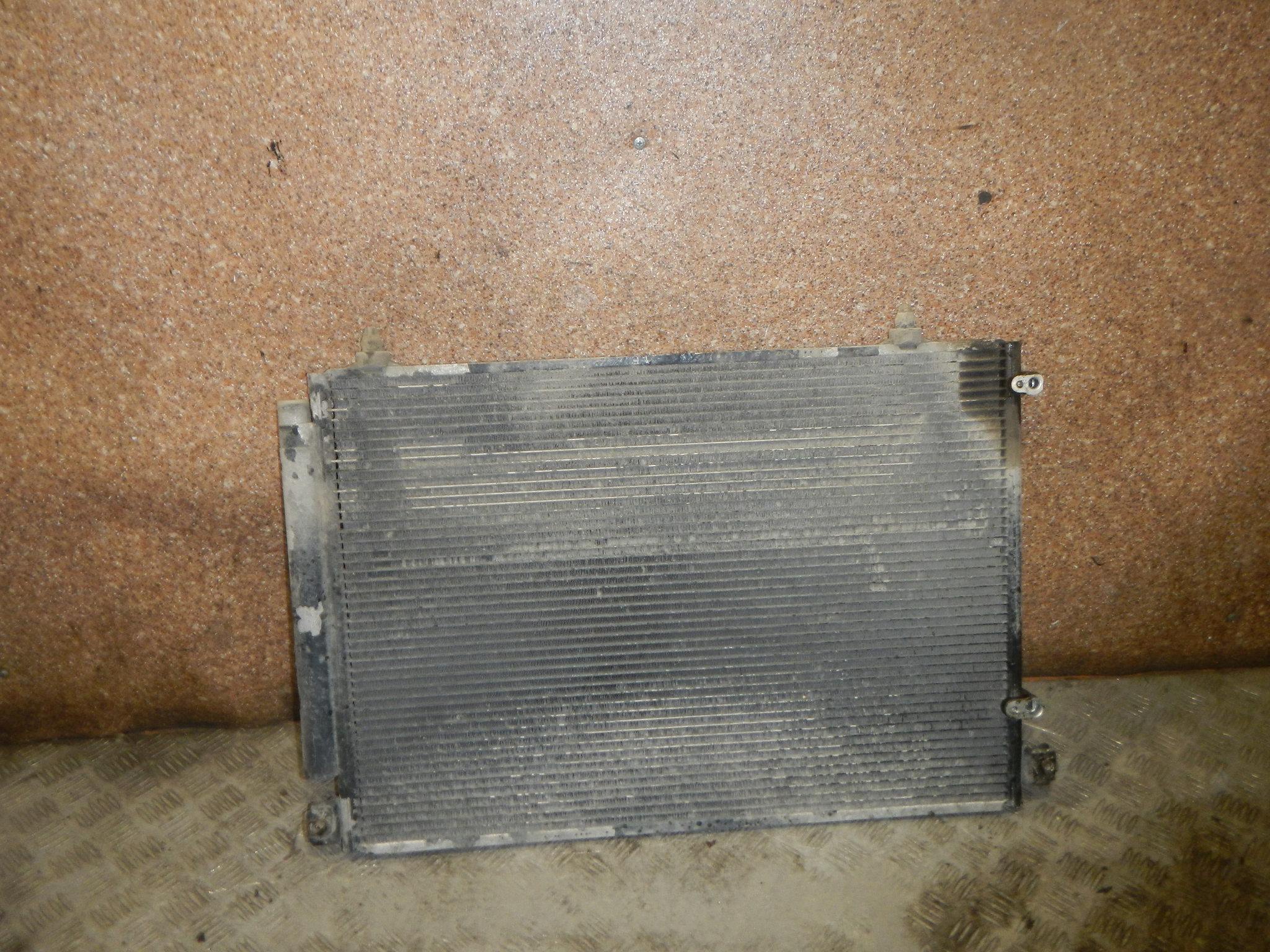 Радиатор мазда мпв 2.5. Мазда mpv 2 радиатор. мазда мпв 2.5 теплообменник. мазда мпв масляный радиатор от уазика.
