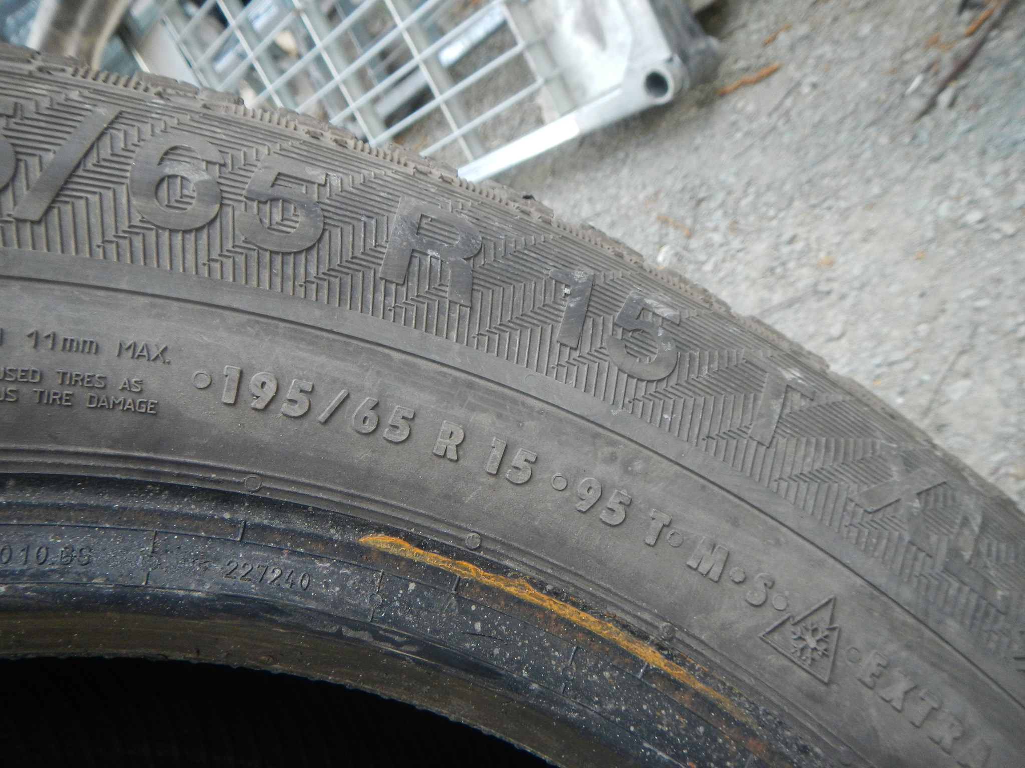 Gislaved 195 65 r15 зимние. Gislaved Premium Control 195/60 r15 88h. Gislaved Premium Control