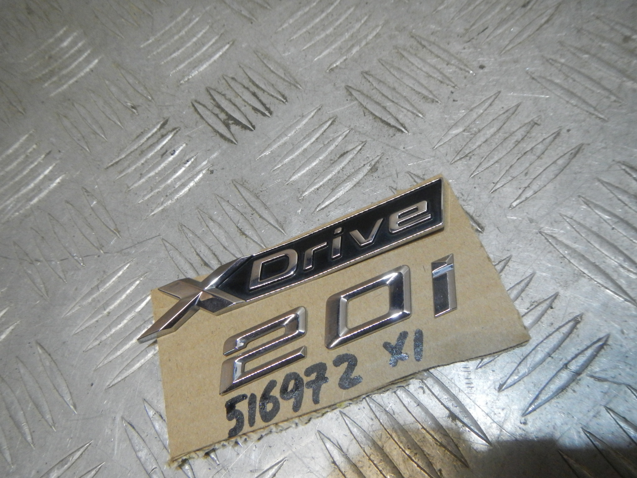 Шильдик на багажник BMW 630d