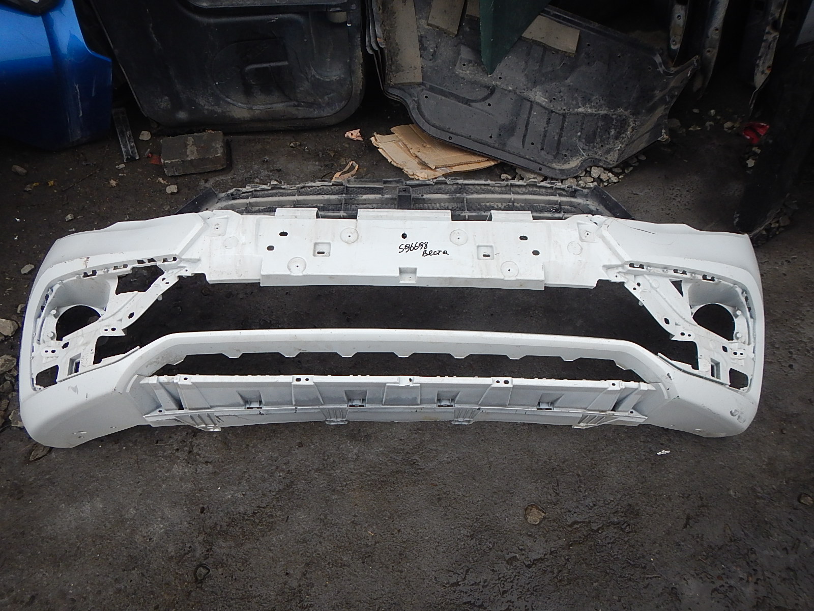 Бампер передний