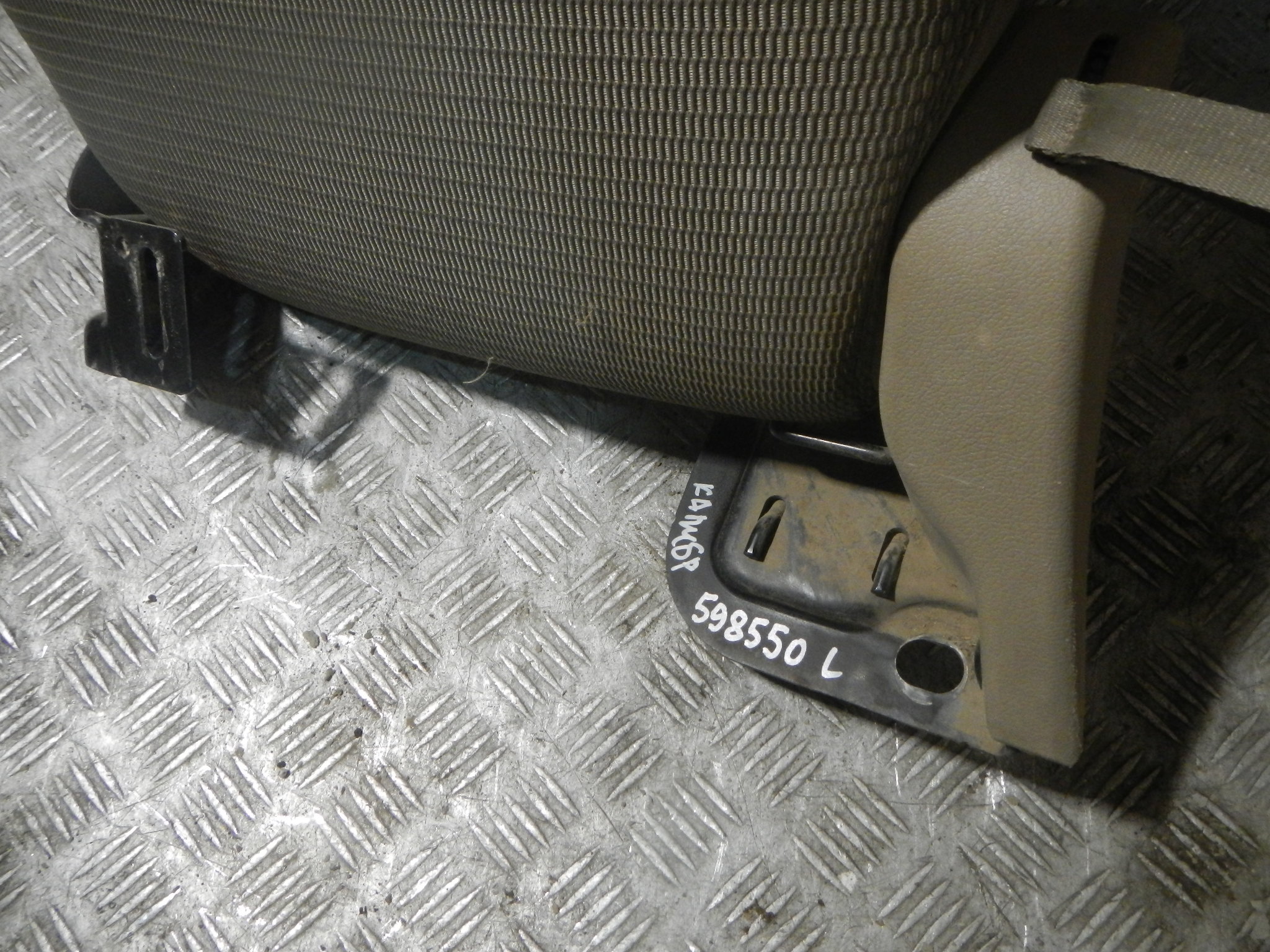 Спинка сидения