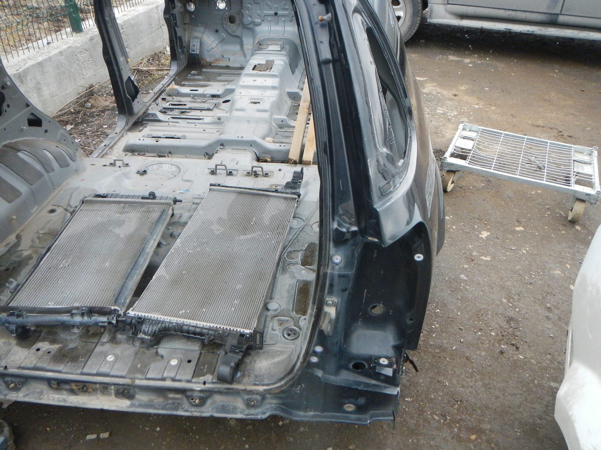 Крыло заднее правое