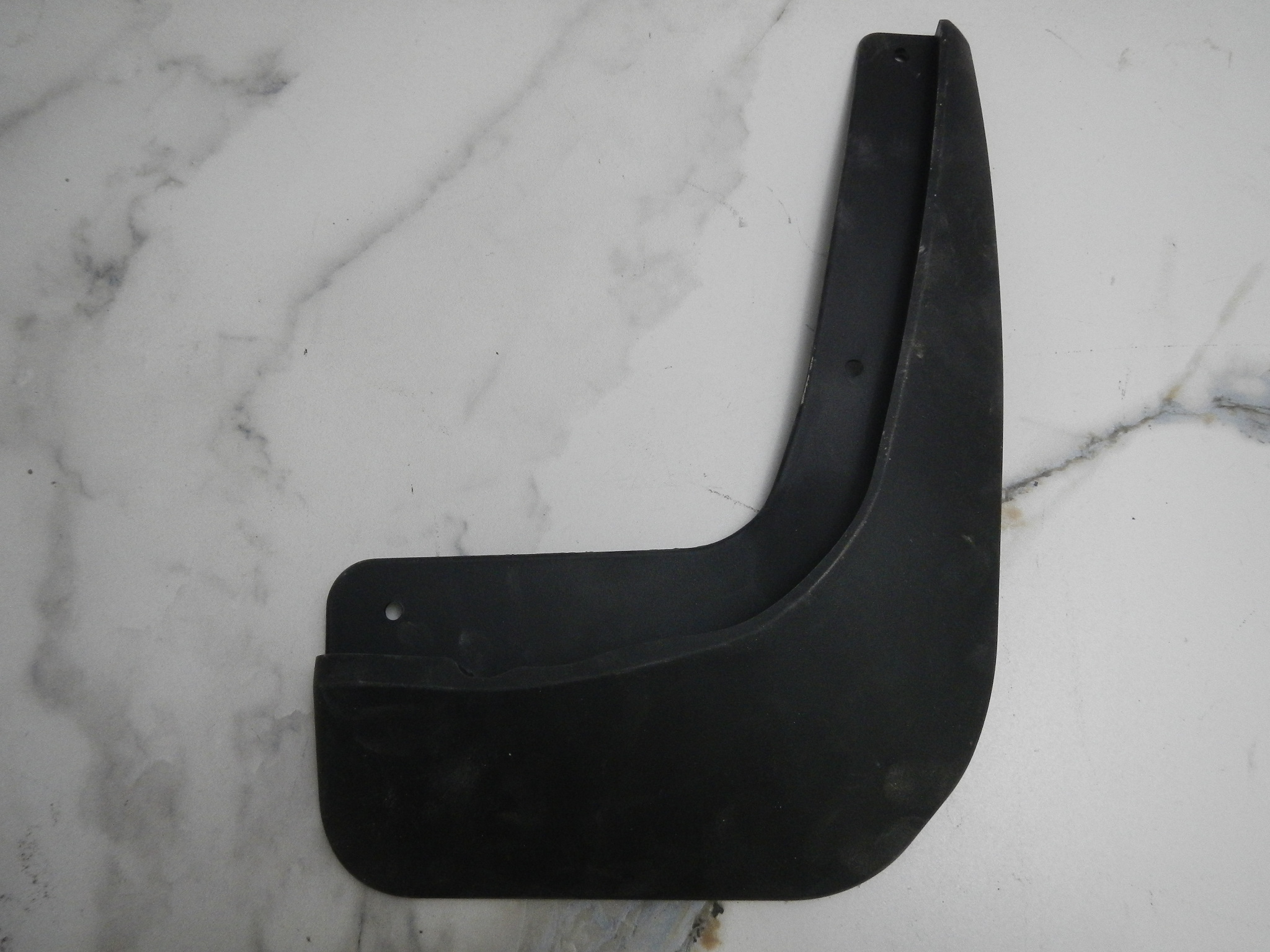 Брызговик задний правый