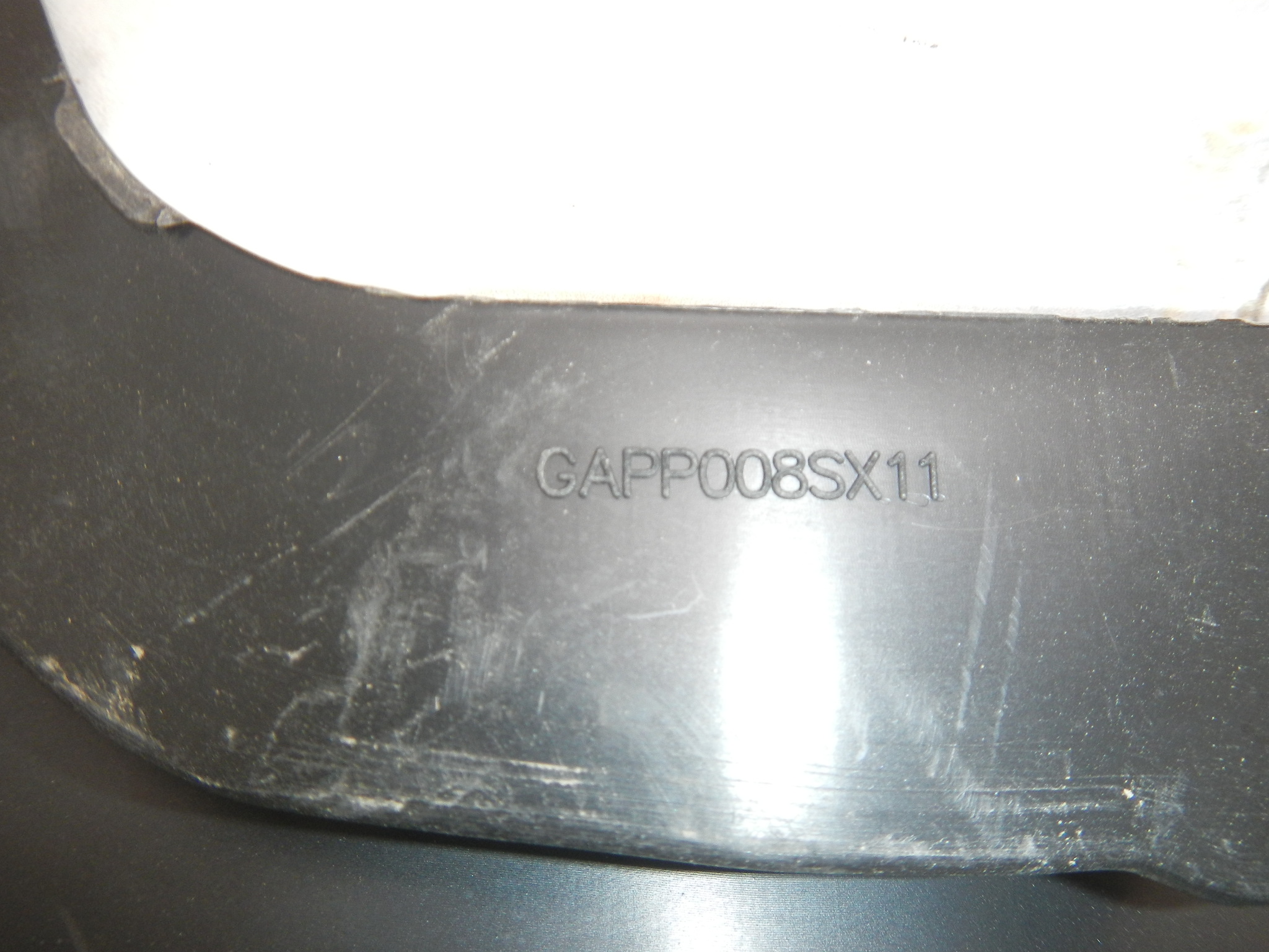 Брызговик задний правый