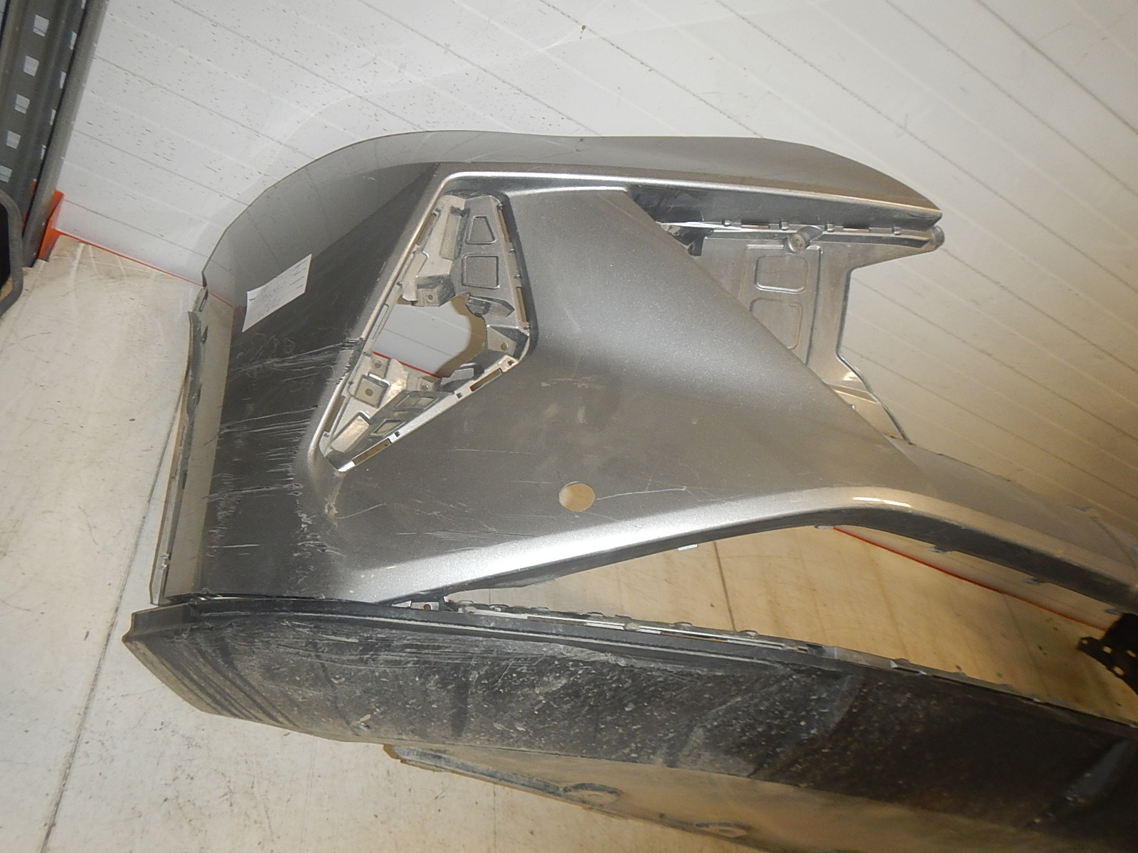 Бампер передний