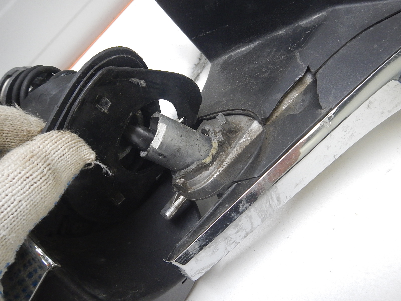 Зеркало правое электрическое