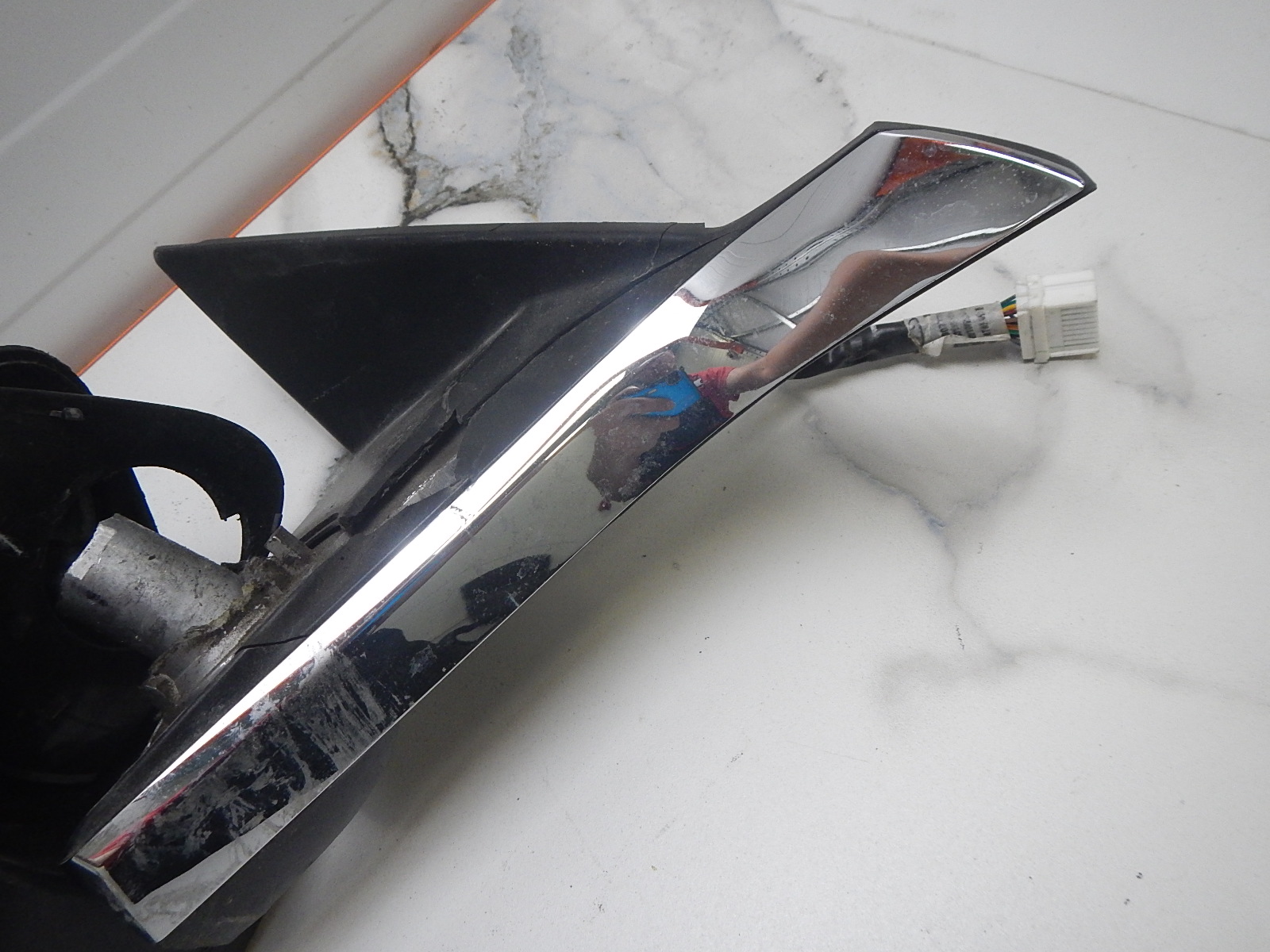 Зеркало правое электрическое