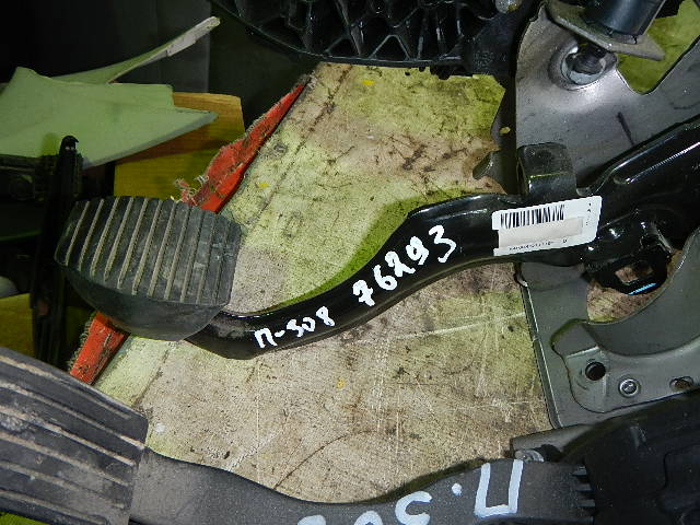 педаль тормоза пежо 308