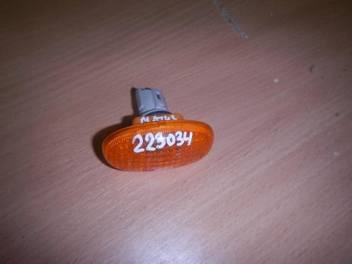 Повторитель на крыло желтый, Daewoo (Дэу)-MATIZ (01-)