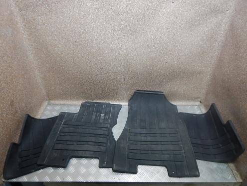 Фотография Коврики салона (комплект), Nissan (Ниссан)-X-TRAIL (T31) (07-)
