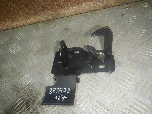 Фотография Крючок капота, Audi (Ауди)-Q7 (4L) (05-15)
