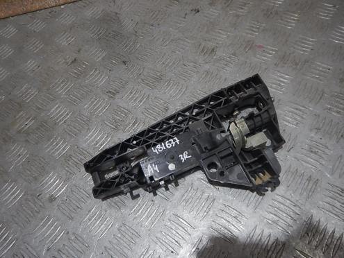 Фотография Кронштейн ручки, Audi (Ауди)-A4 (B8) (07-15)