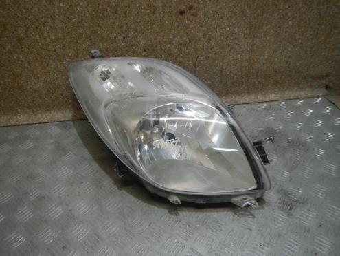 Фара правая, Toyota (Тойота)-YARIS (05-)