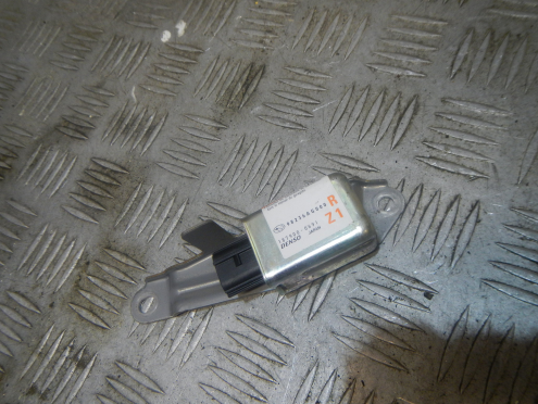 Фотография Датчик AIR BAG, Subaru (Субару)-OUTBACK (B13) (03-09)