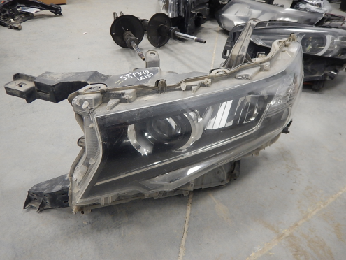 Фара левая, Toyota (Тойота)-LAND CRUISER PRADO 150 (17-)