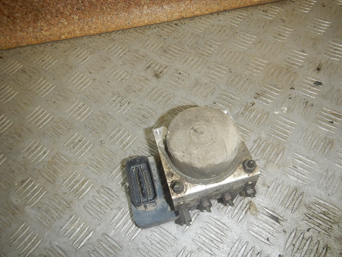 Блок ABS (насос), Toyota (Тойота)-COROLLA 150 (06-)