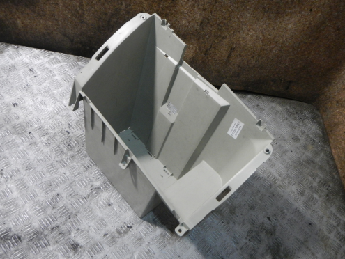 Бардачок, Nissan (Ниссан)-MICRA (K12E) (02-)