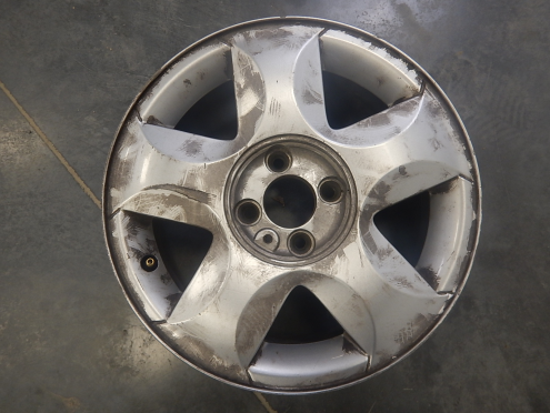 Фотография Диск колесный литой R15 4*100 j6,0 ET36 DIA60,1 (RENAULT)