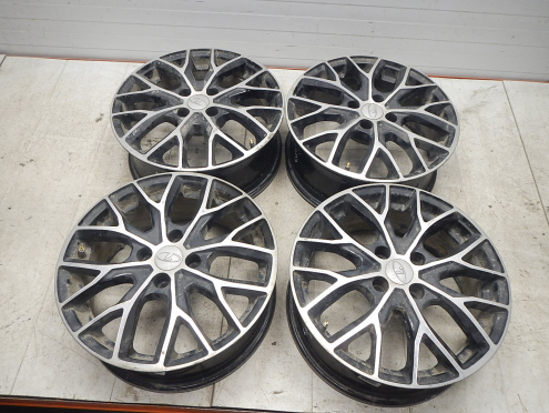 Фотография Комплект дисков литых