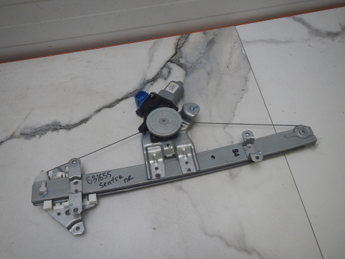 Фотография Стеклоподъемник электр.передний правый, Nissan (Ниссан)-SENTRA B17 (14-)