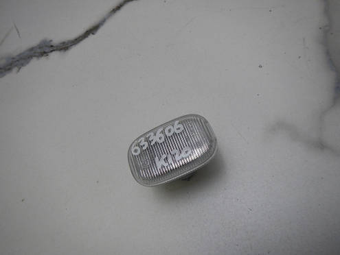 Повторитель на крыло левый белый, Toyota (Тойота)-COROLLA 120 (01-06)