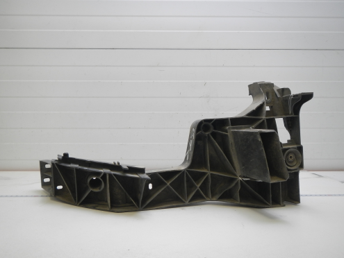 Фотография Кронштейн фары правой, Audi (Ауди)-Q8 (18-)