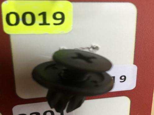 Автокрепеж (0019)