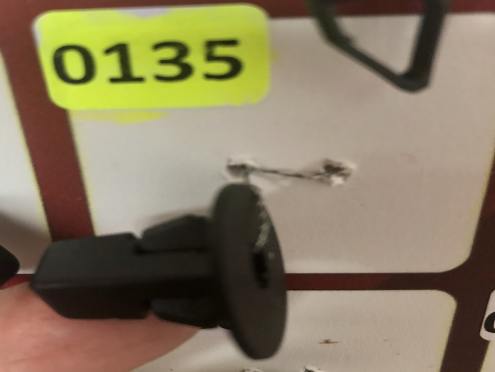 Автокрепеж (0135)