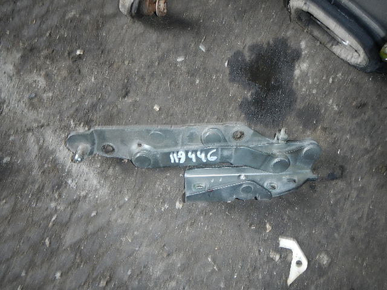 Петля крышки багажника, Nissan (Ниссан)-PRIMERA P12E (02-)