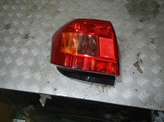 Фонарь задний правый, Toyota (Тойота)-COROLLA 120 (01-06)